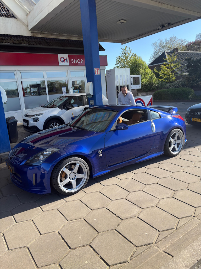 Nissan05.jpg